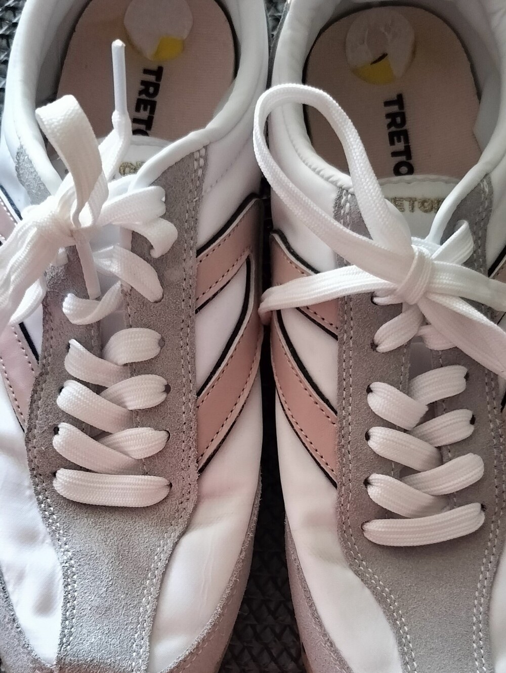 Tretorn White Sneakers with Light Pink Accents